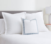 Load image into Gallery viewer, Vine Decorative Pillow Cover
